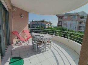 FREJUS-APPARTEMENT DEUX PIECES-4 Voyageurs-50mètres des plages